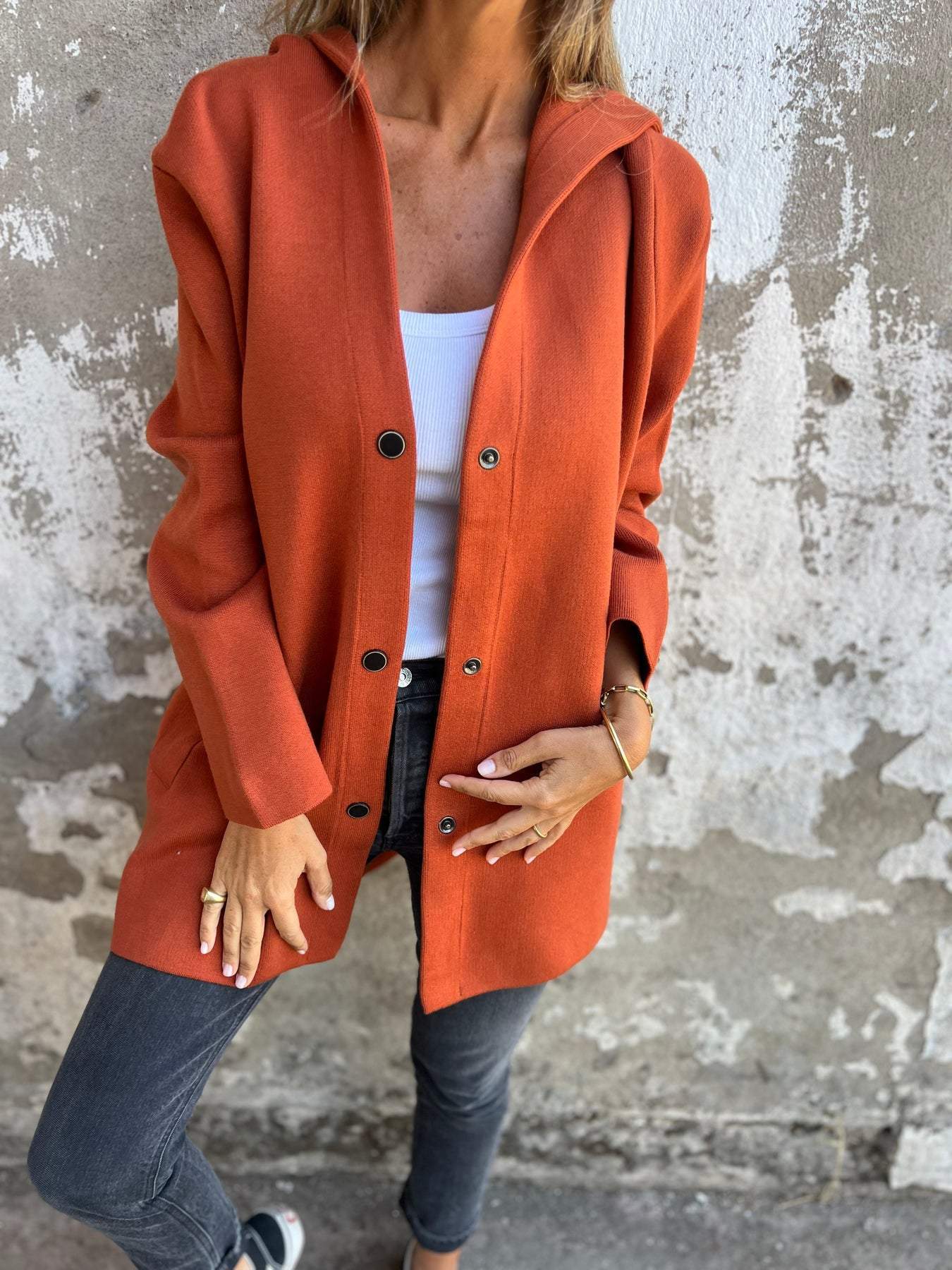 Stylish women's hooded jacket