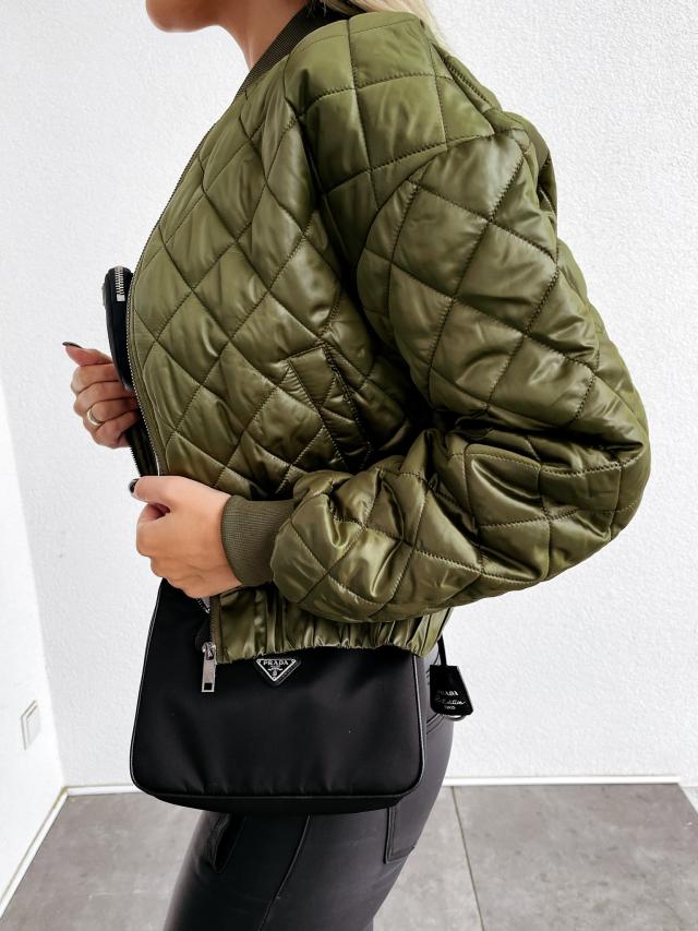 Women's Stylish Short Quilted Puffer Jacket