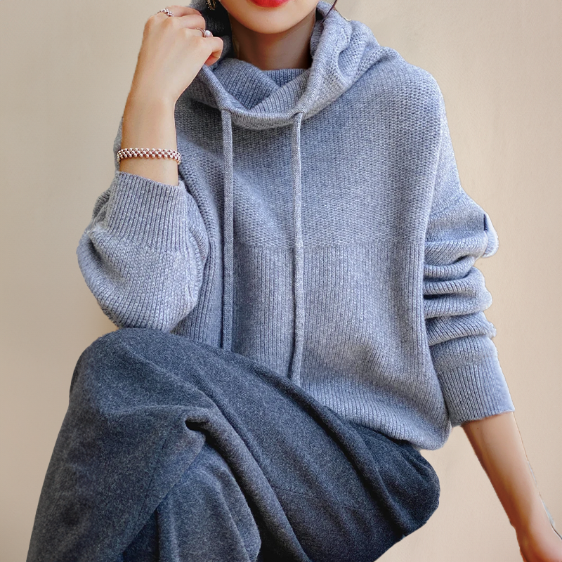 Women's Knitted Hoodie